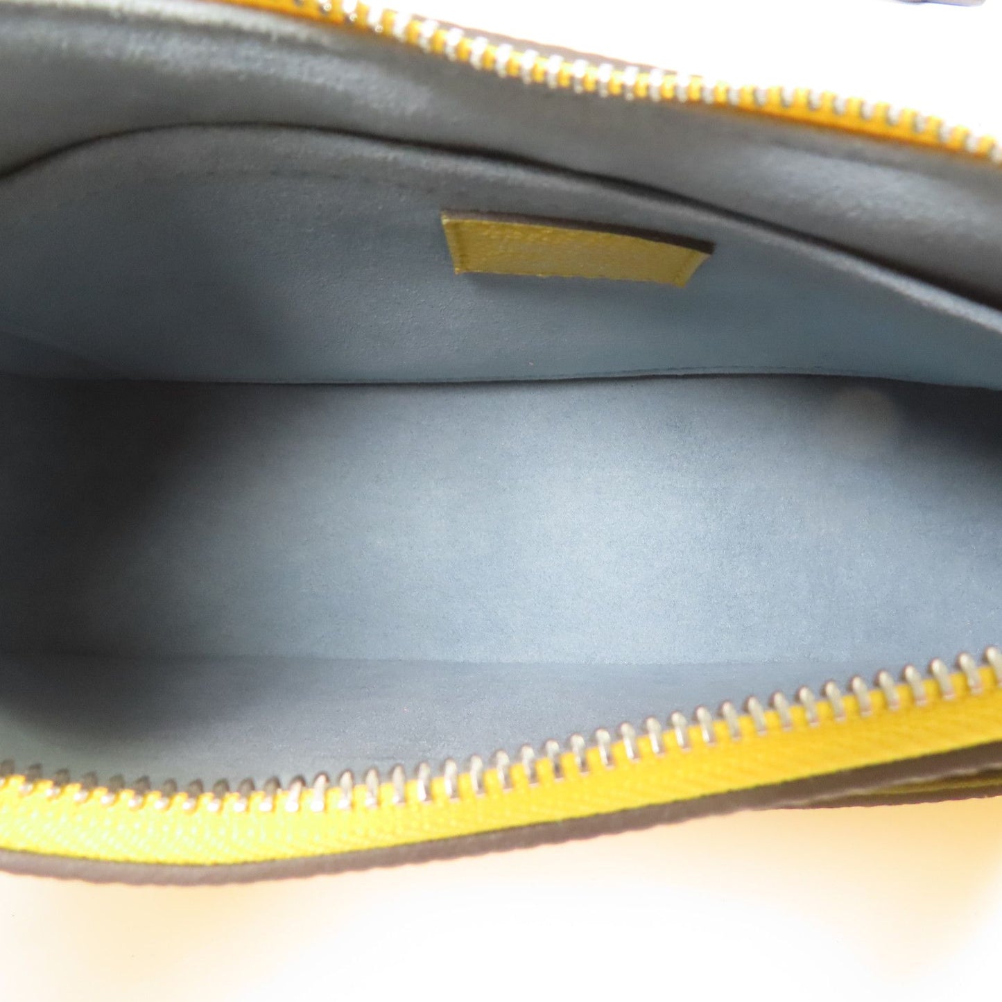 Louis Vuitton Marelle Epi Mimosa con Pochette Monogram – 25 cm - Etoilux