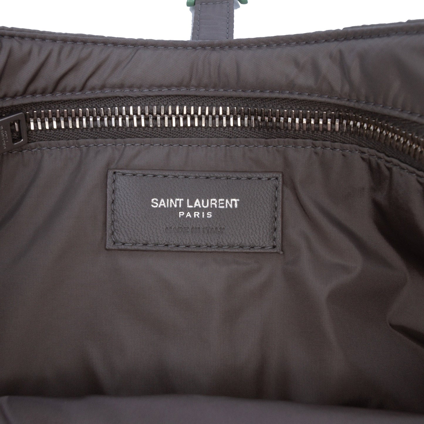 Saint Laurent Le 5 à 7 Hobo Nylon Grigio Tortora e Verde Menta 2022 – 25 cm - Etoilux