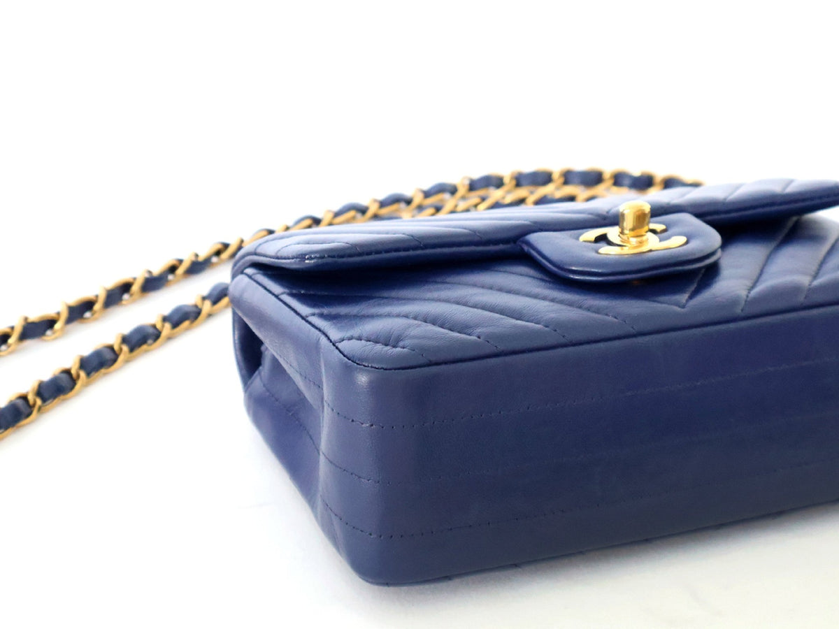 Chanel Borsa a spalla in pelle trapuntata - Etoilux