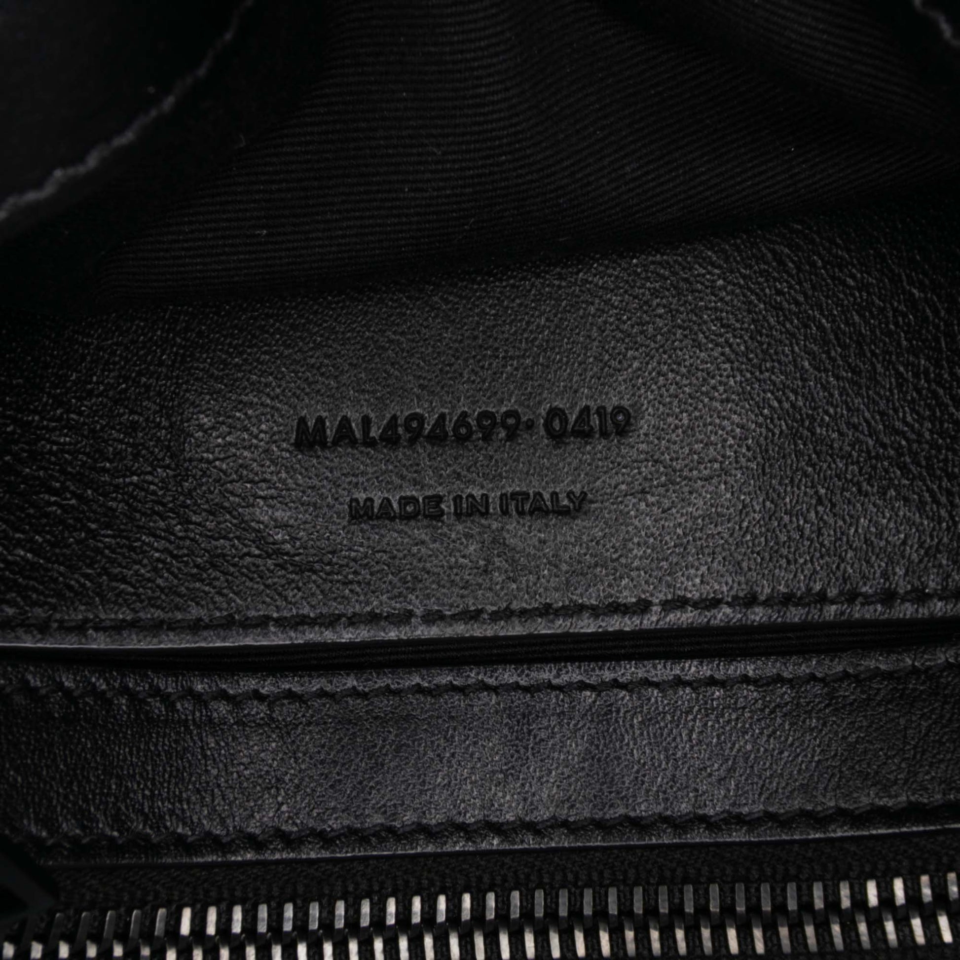 Saint Laurent Piccola borsa a tracolla LouLou in pelle di vitello con monogramma - Etoilux