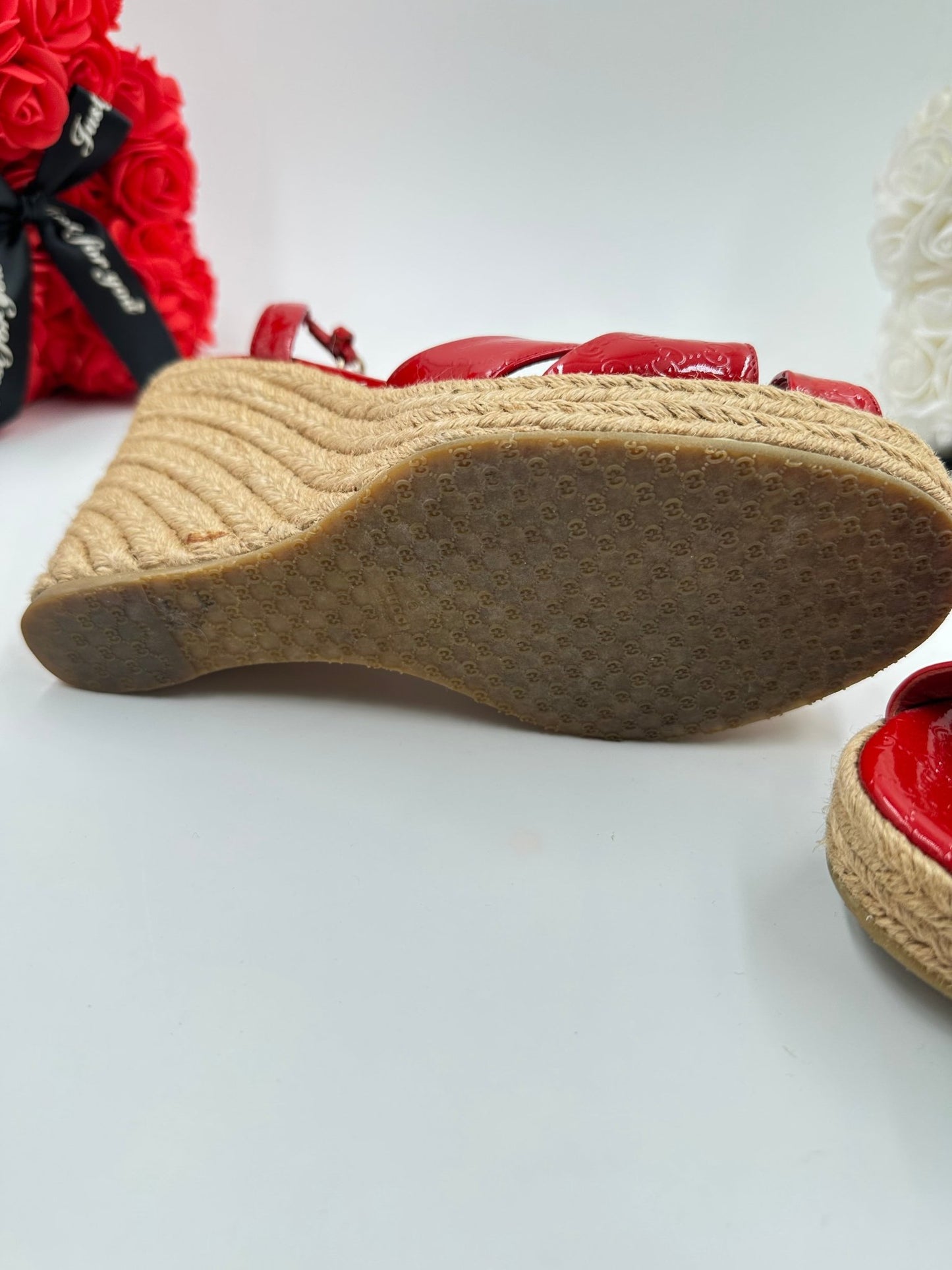 Gucci Penelope Sandalo Espadrille Zeppa Micro Guccissima Patent Leather Rosso – Size 39 - Etoilux
