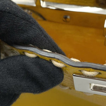 Fendi Piccola borsa a tracolla Selleria Peekaboo ISeeU in pelle di vitello - Etoilux