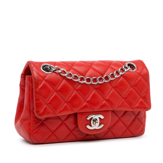 Chanel Mini Rettangolare Classica in Pelle di Agnello con Patta Singola - Etoilux