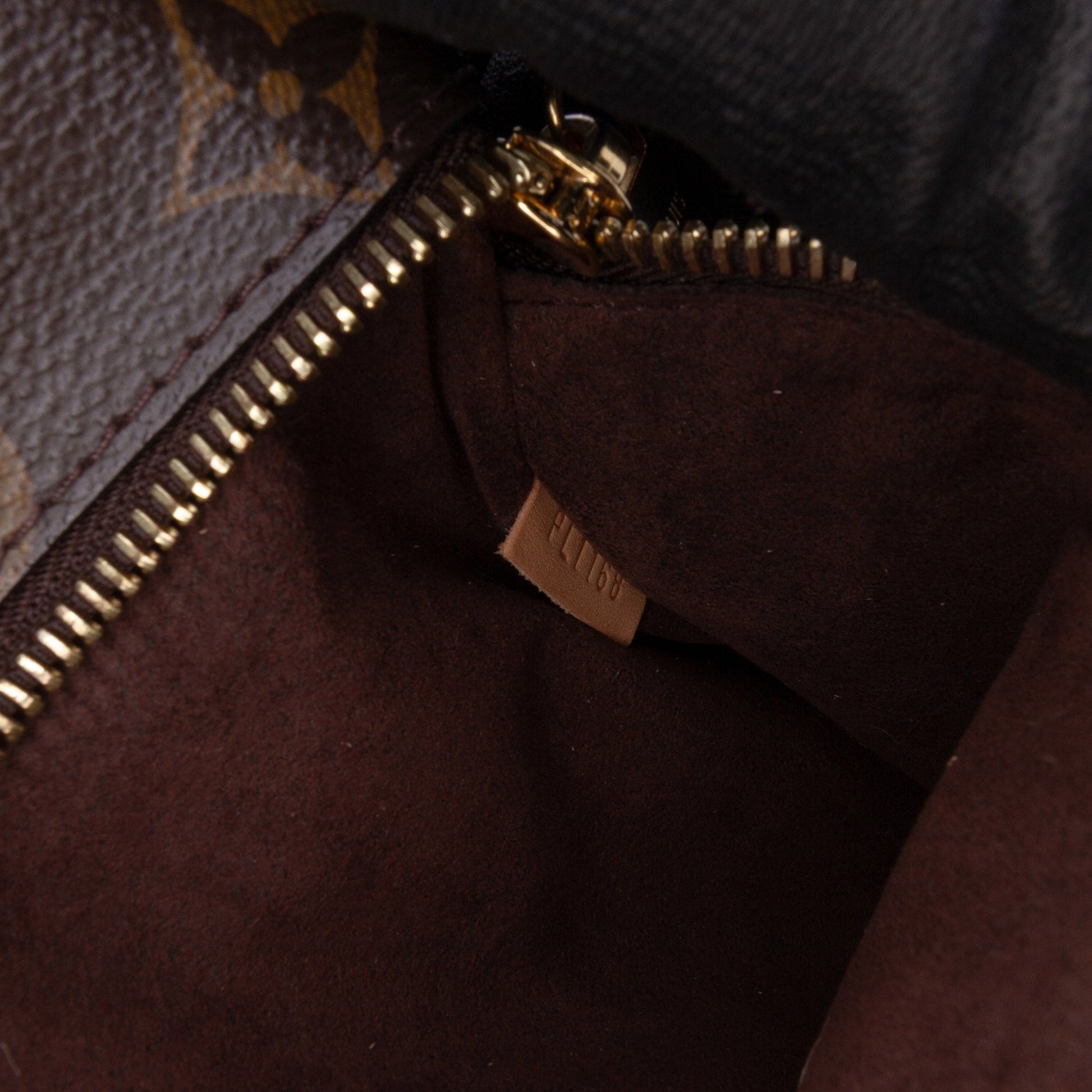 Louis Vuitton Pochette Métis Monogram Canvas – 2018 - Etoilux