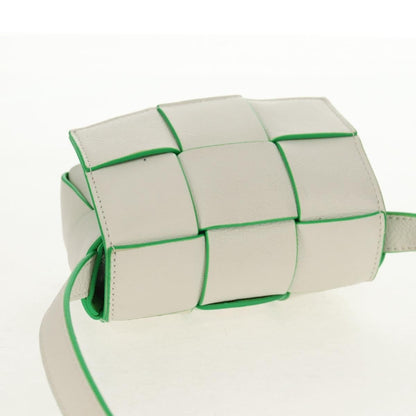 Bottega Veneta Cassette Mini Maxi Intrecciato Bianco/Verde – 12 cm - Etoilux