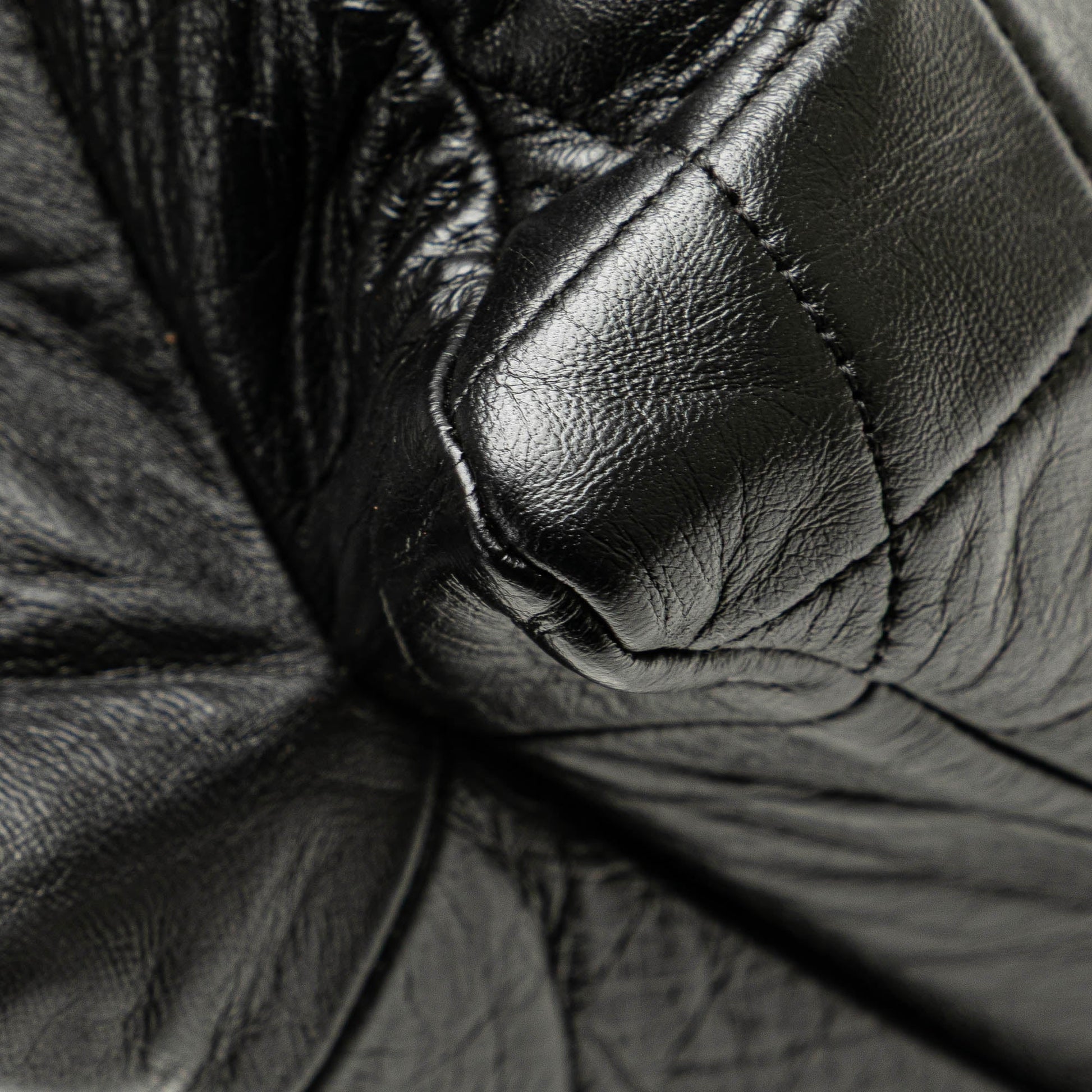 Chanel Quilted Lambskin Padded Envelope – Nero – 2006/08 - Etoilux