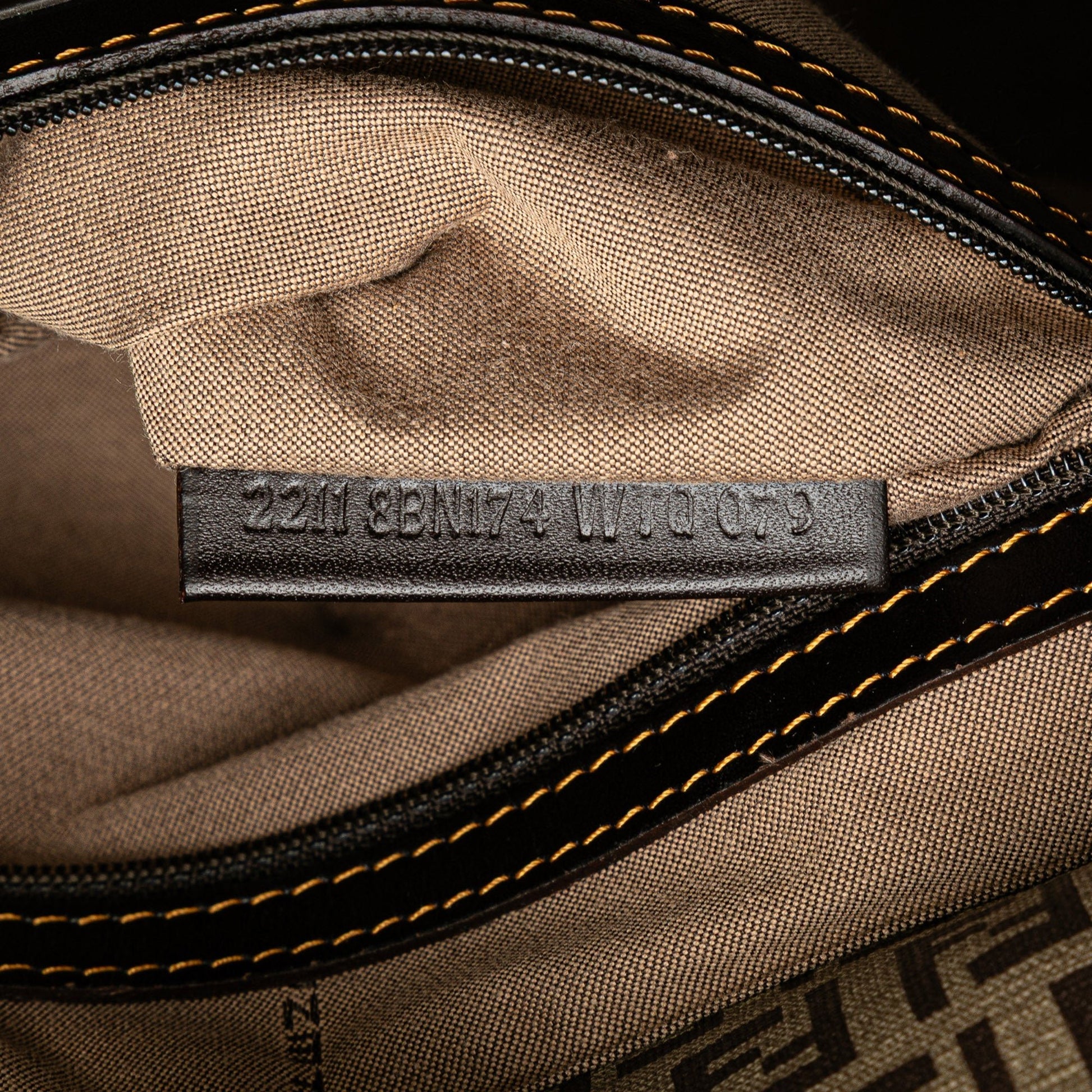 Fendi Pillow Tote Zucchino Tela Rivestita & Nylon Beige/Marrone – Large - Etoilux
