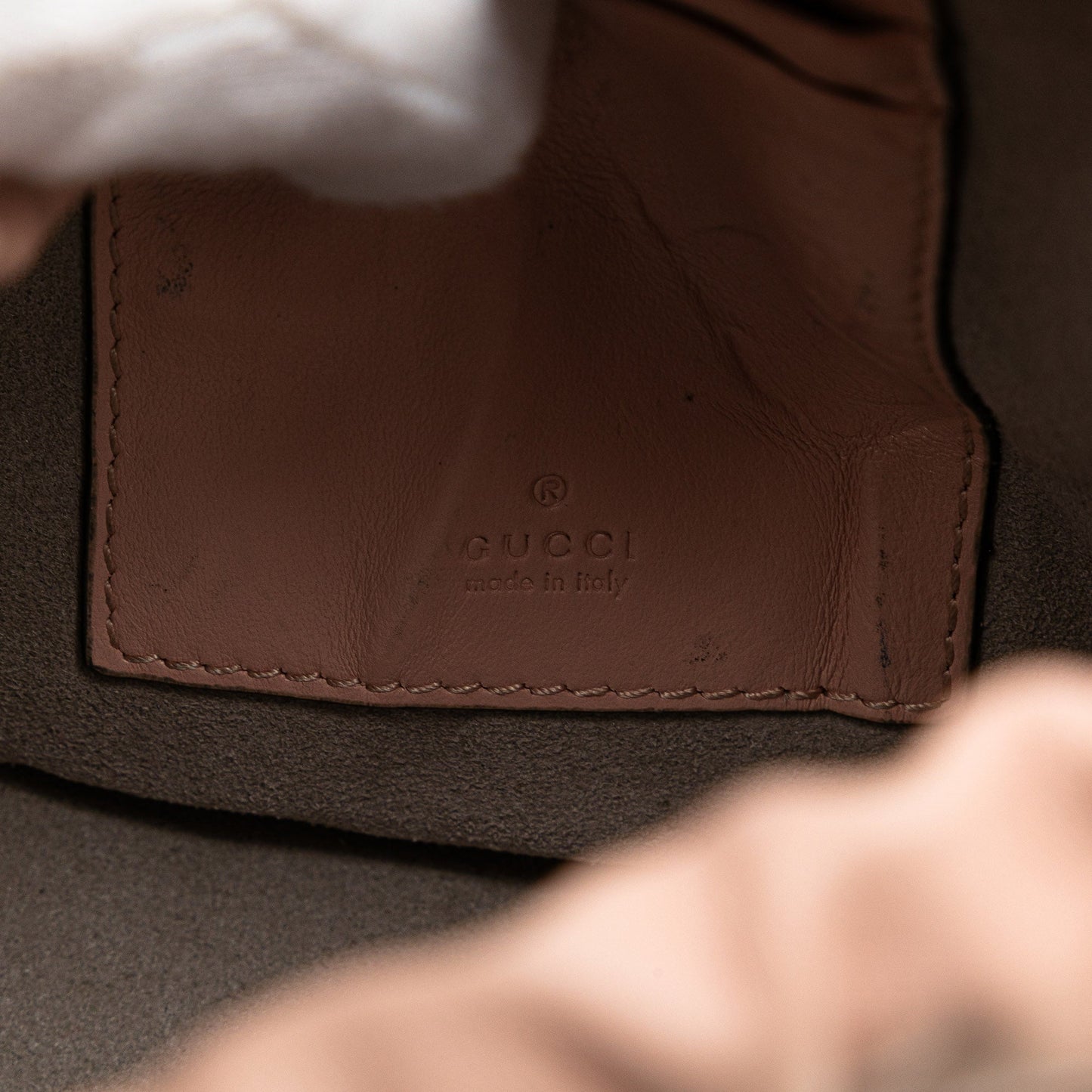 Gucci GG Marmont Mini Bucket Bag in pelle matelassé rosa cipria – 2016/2025 - Etoilux