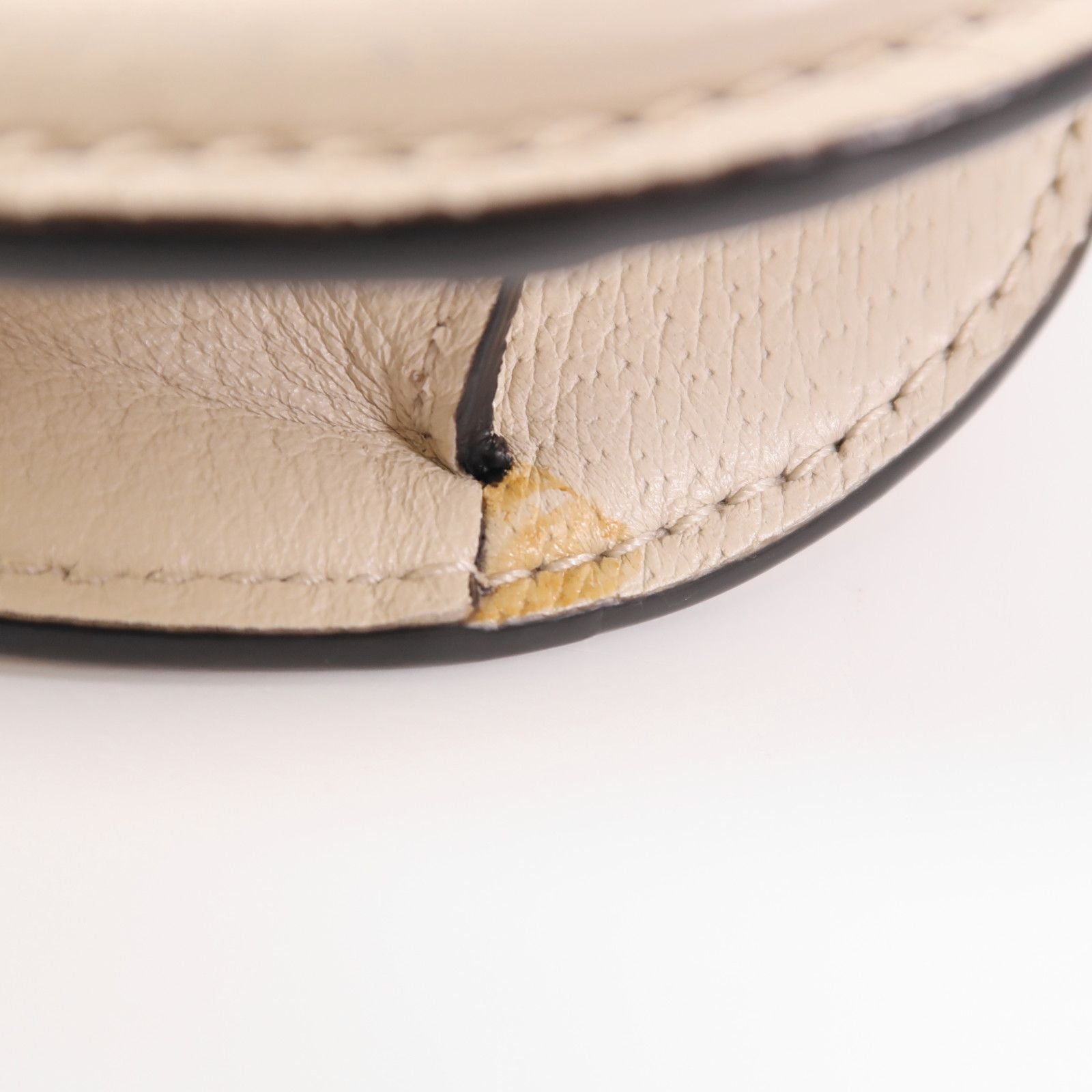 GUCCI Cowhide Leather Totem Butterfly Shoulder Bag Beige - Etoilux