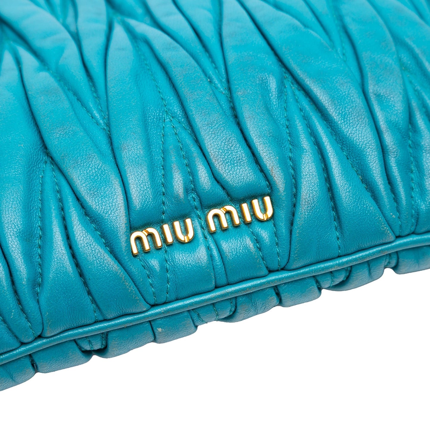 Miu Miu Matelassé Shoulder Bag – Pelle di Agnello Trapuntata – Blu - Etoilux