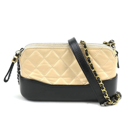 Chanel Gabrielle Small Hobo Bag in Pelle Beige e Nera – Hardware Misto Oro e Argento - Etoilux
