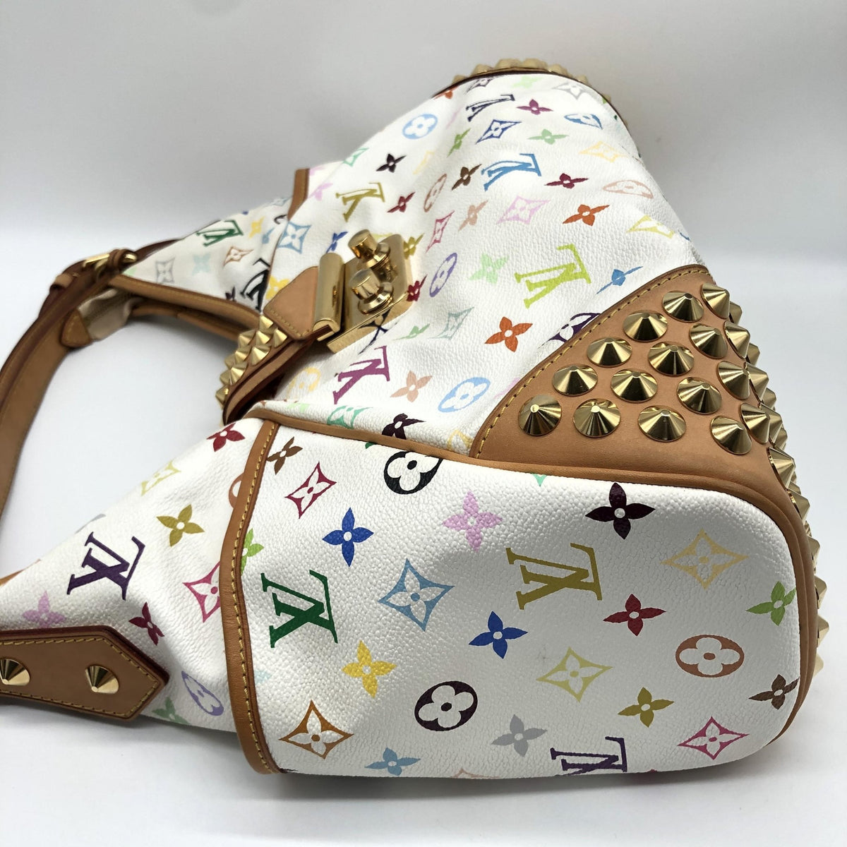Louis Vuitton Chrissie MM Monogram Multicolore Blanc – 38 cm - Etoilux