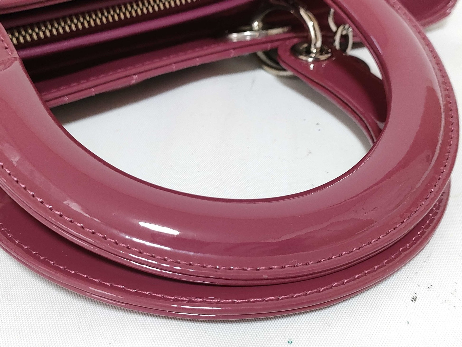 Christian Dior Lady Dior Large Pelle Verniciata Cannage – Rosa Malva – 32 cm - Etoilux