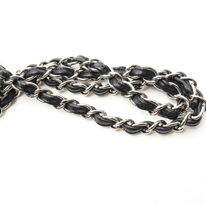 Chanel Timeless Classic Flap Medium – Pelle Nera con Hardware Argentato - Etoilux