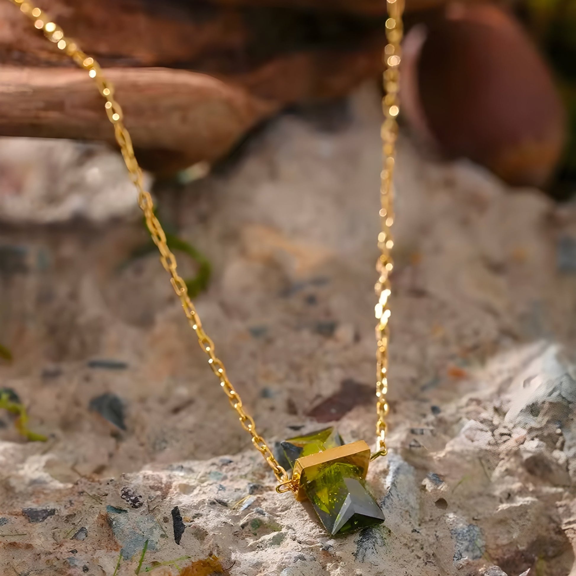 BEHI GLINKA NECKLACE - Etoilux