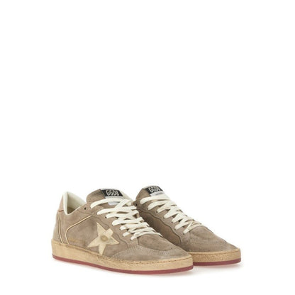 Golden Goose – Ball Star Sneaker in Camoscio Beige con Stella Avorio e Dettagli Retro – Donna – FW25 - Etoilux