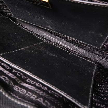 Prada Galleria Medium in Saffiano Nero con finiture dorate - Etoilux