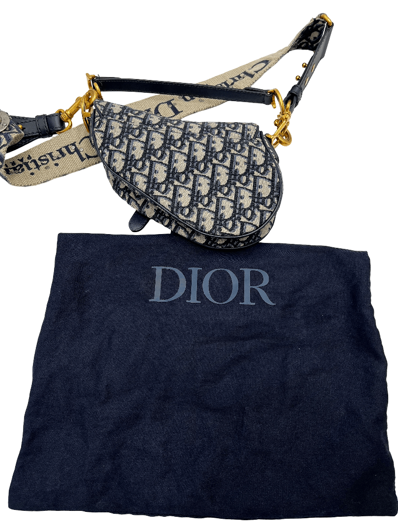 Christian Dior Saddle Medium – Tela Oblique Blu, Hardware Oro, con Tracolla Ricamata - Etoilux