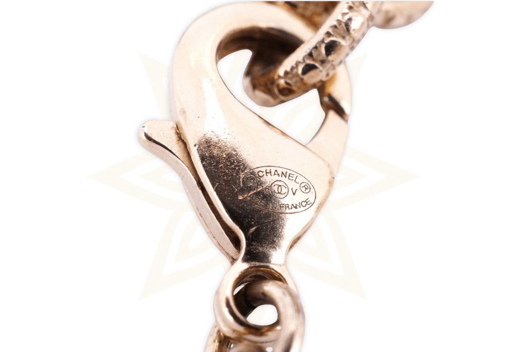 Chanel Bracciale Vintage in Perle con Logo CC in Cristalli - Etoilux