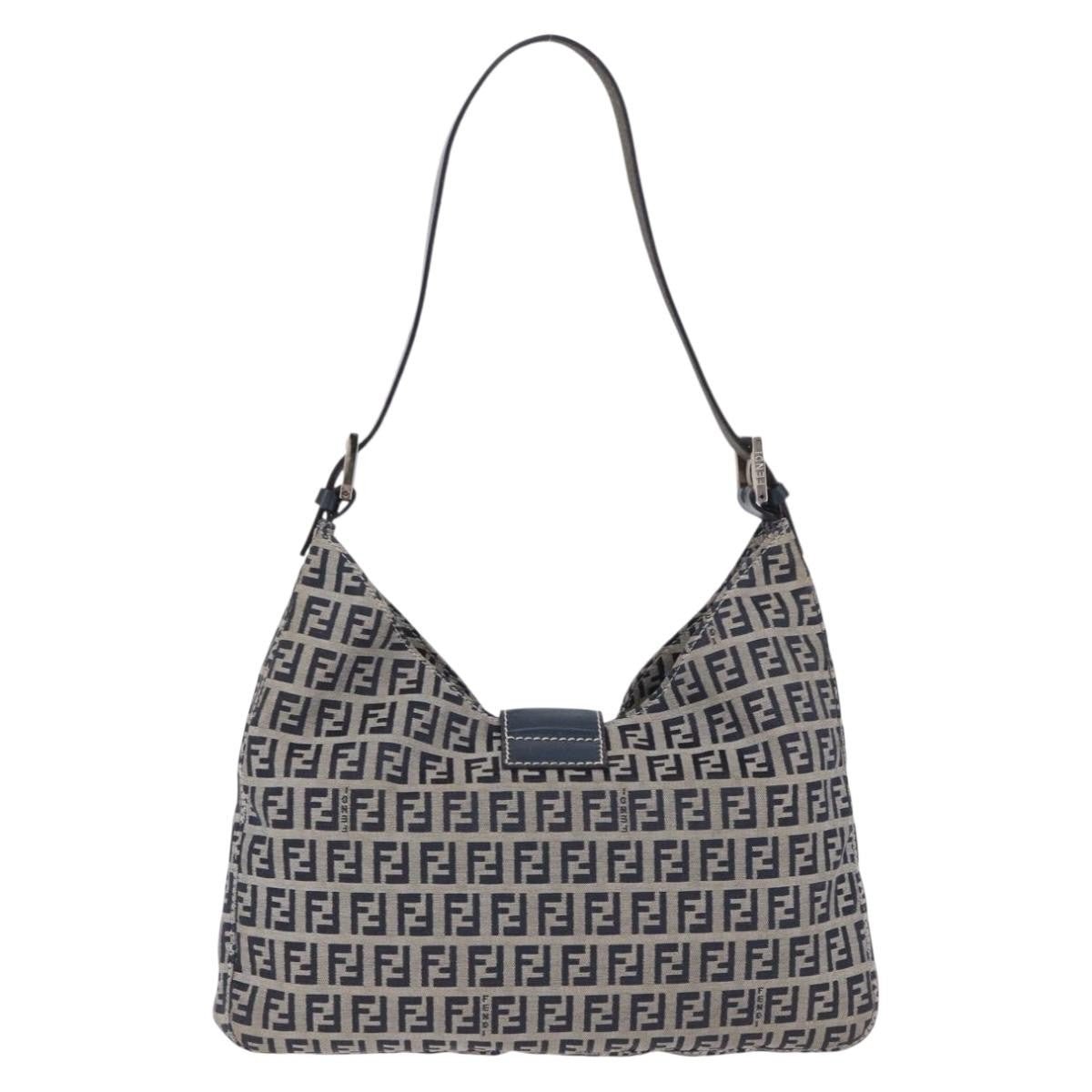 Fendi Hobo con fibbia sul manico - Etoilux