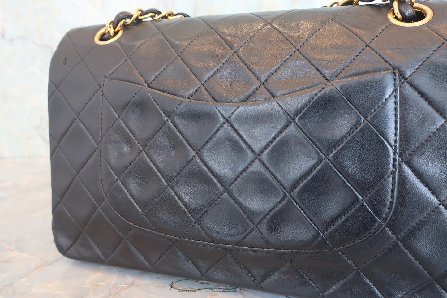 Chanel Classic Double Flap Medium Agnello Nero Hardware Oro – 25 cm - Etoilux
