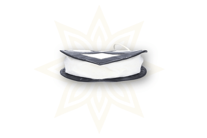 Chanel - BORSA A MANO CHANEL CUORE - CUORE IN FELTRO E PELLE LACCATA NERA - Etoilux