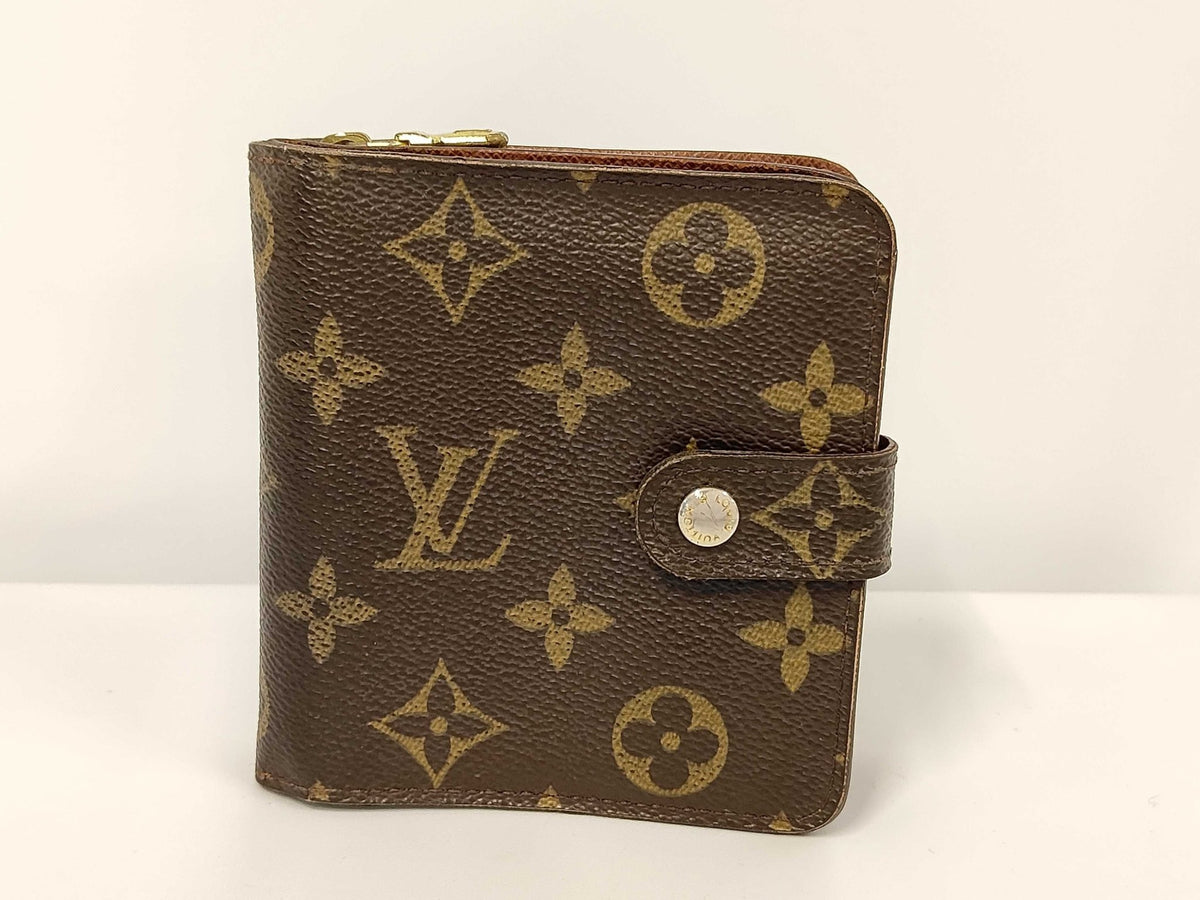 Louis Vuitton Compact Zip