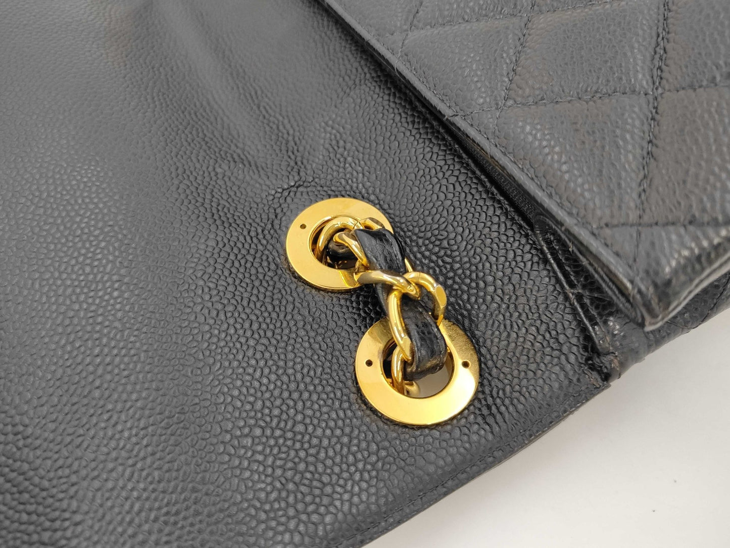 Chanel Classic Flap Jumbo Caviar Nero Hardware Dorato Vintage – 30 cm - Etoilux