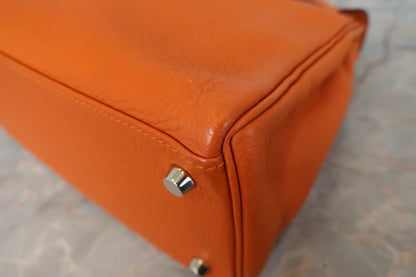 Hermès Kelly 28 Retourné Togo Orange Hardware Palladio 2004 - Etoilux