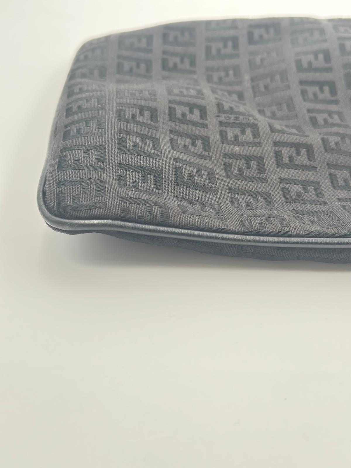 Borsa a Tracolla Fendi Zucca Nera Vintage –RPV017402025 - Etoilux