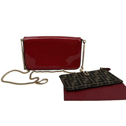 Fendi Wallet on Chain "F is Fendi" in Vernice Rossa con Pochette – 21,5 cm - Etoilux