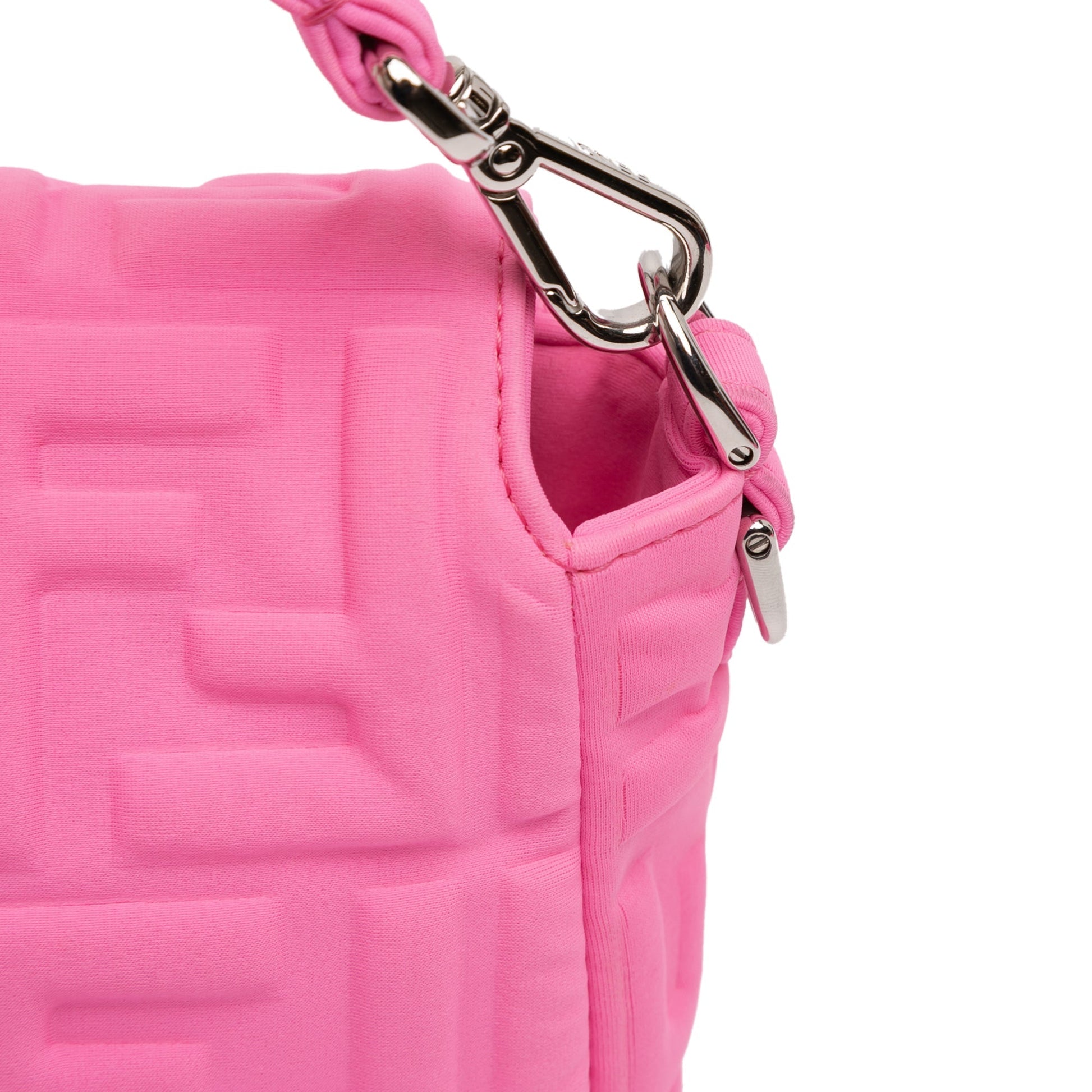 Fendi Baguette FF Embossed Tessuto Tecnico Rosa – 27 cm - Etoilux