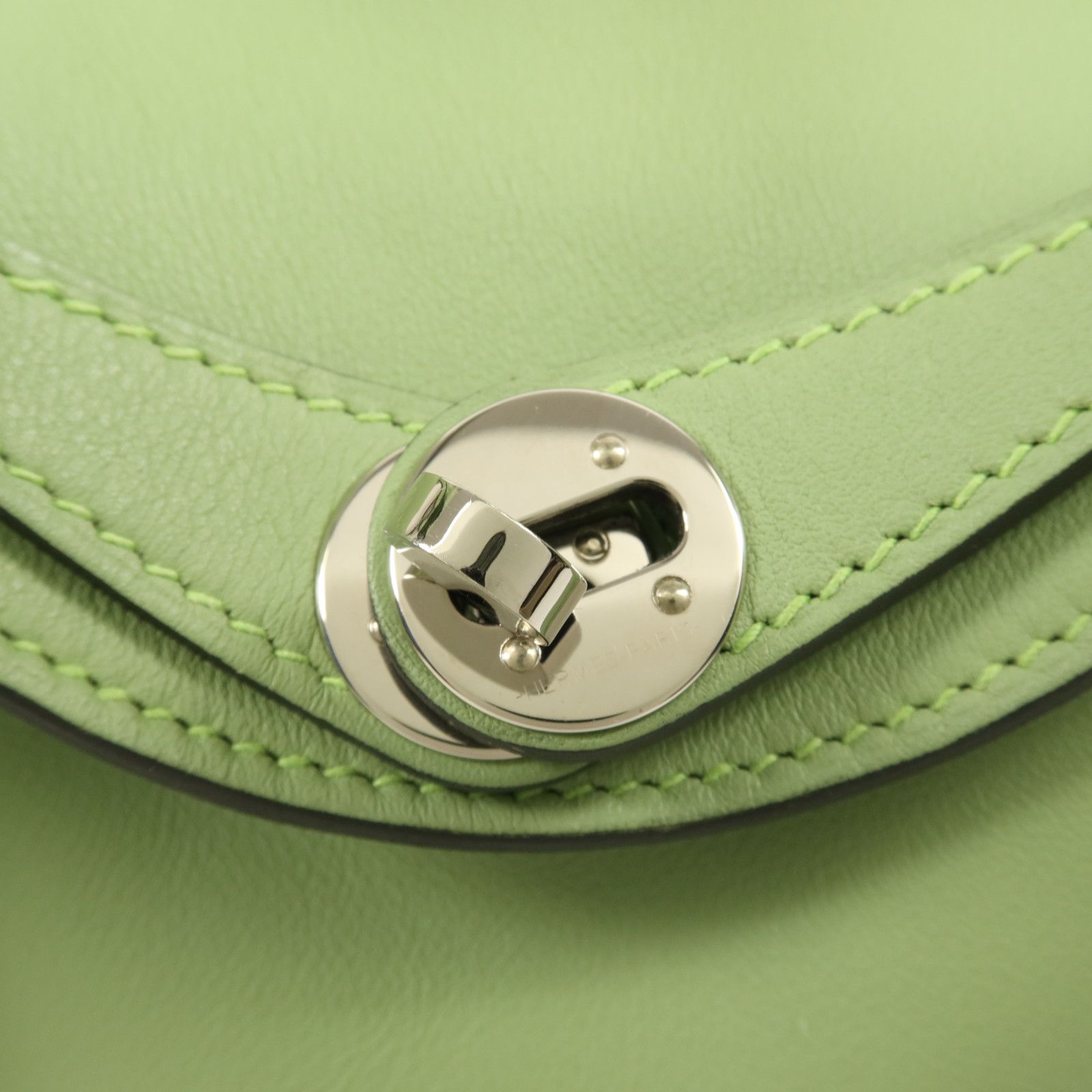 Hermès Mini Lindy Swift Vert Criquet Palladio 2020 – 19 cm - Etoilux