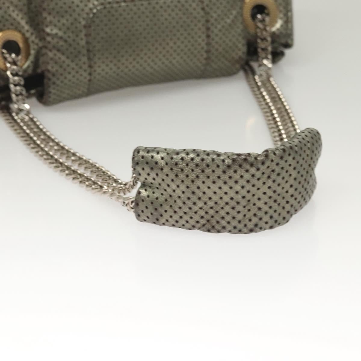 Chanel Drill Flap Bag in Pelle Traforata Metallizzata – Argento - Etoilux