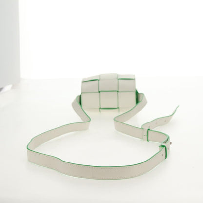 Bottega Veneta Cassette Mini Maxi Intrecciato Bianco/Verde – 12 cm - Etoilux