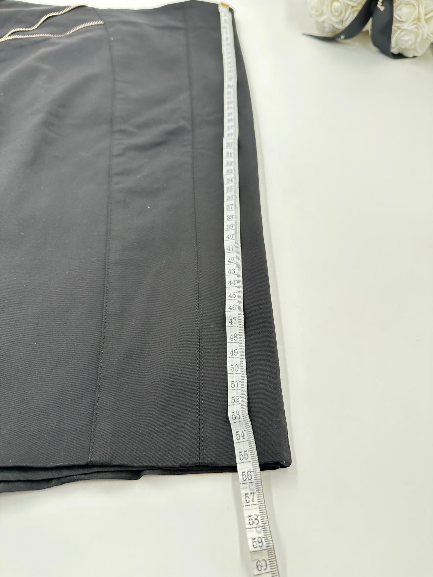 Elisabetta Franchi Gonna Midi Asimmetrica Nera con Zip Oro – Size 40 - Etoilux