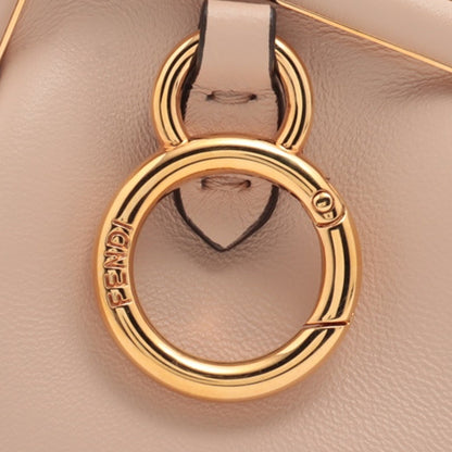 Fendi – First Mini Borsa in Pelle Nappa Rosa con Dettagli Oro - Etoilux