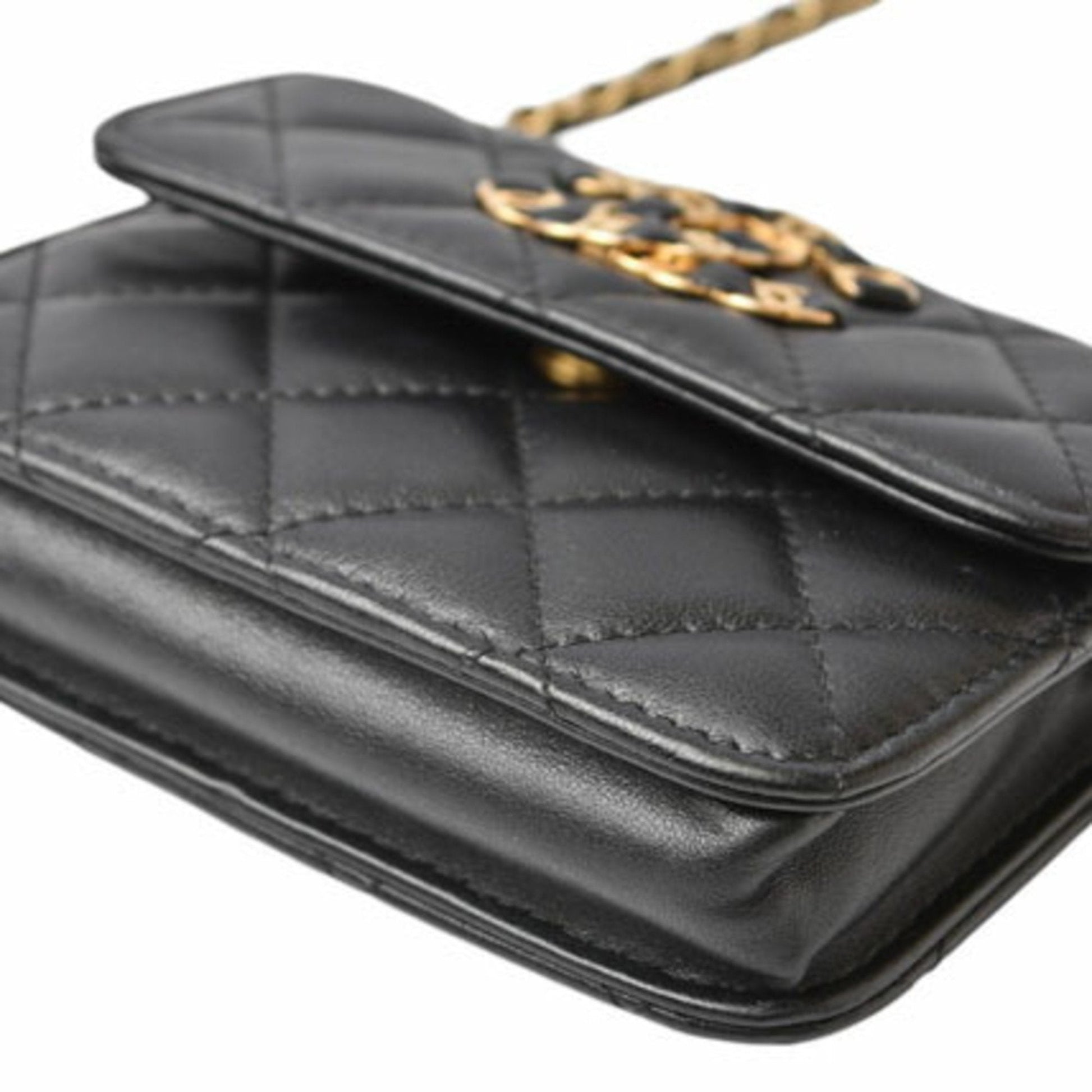 Chanel Wallet on Chain in pelle nera con catena dorata intrecciata – Ref. 31409975 - Etoilux
