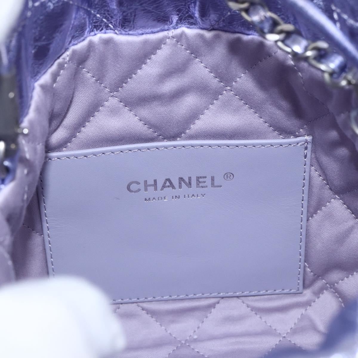 Chanel 22 Mini Hobo Pelle di Vitello Metallizzata Lilla – 17 cm - Etoilux