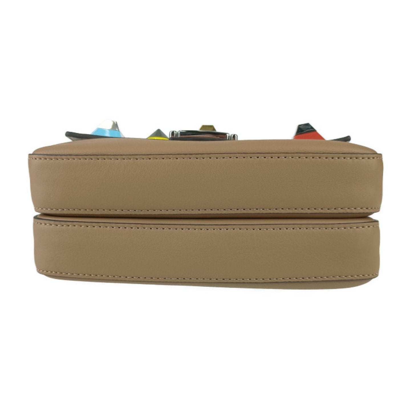 Fendi Nano Baguette Charm Pelle Beige Borchie Multicolor – 18 cm - Etoilux