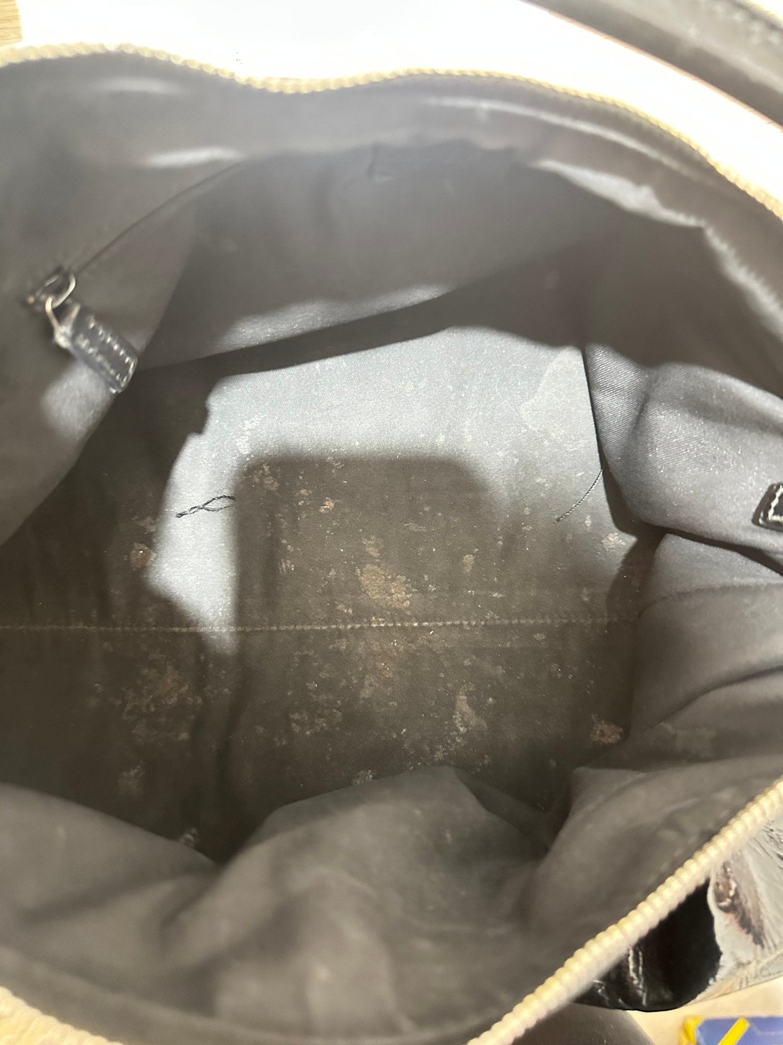 Gucci Indy Hobo Vernice Nera – Iconico Glamour Retrò - Etoilux
