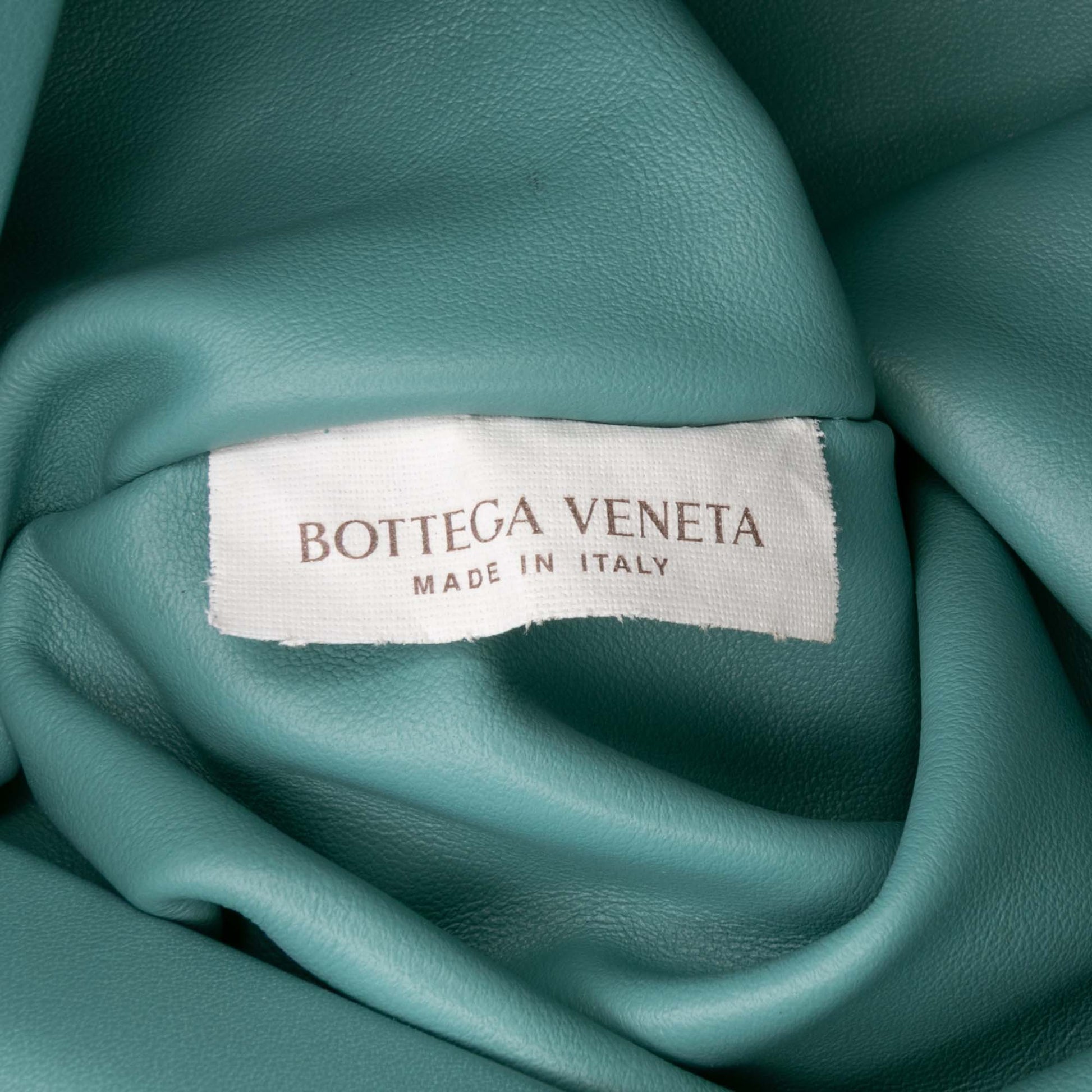Bottega Veneta The Chain Pouch Pelle di Agnello Verde Acqua – 30 cm - Etoilux