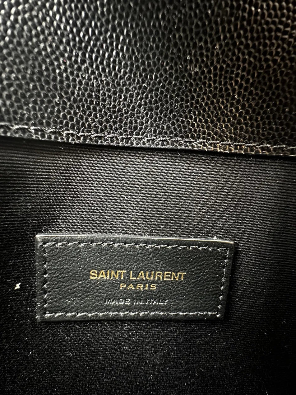 Saint Laurent Uptown Pouch Grain de Poudre Nera Hardware Oro – 27 cm - Etoilux