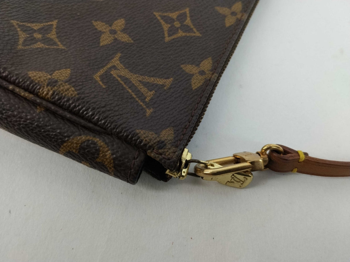 Louis Vuitton Pochette Randonnée - Etoilux
