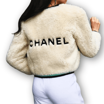 Chanel – Giacca senza colletto con logo | Collezione Autunno 1994 - Etoilux