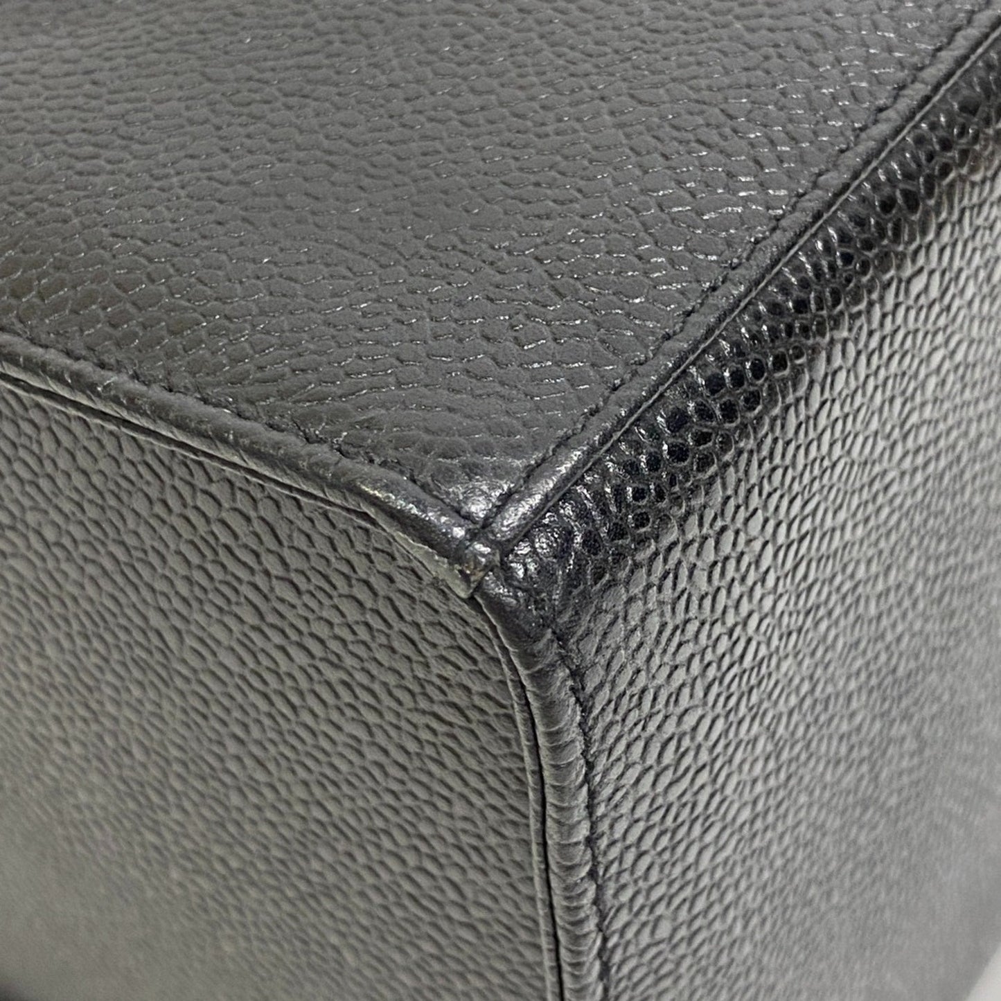 Chanel Vanity Case in Pelle Nera – Vintage - Etoilux