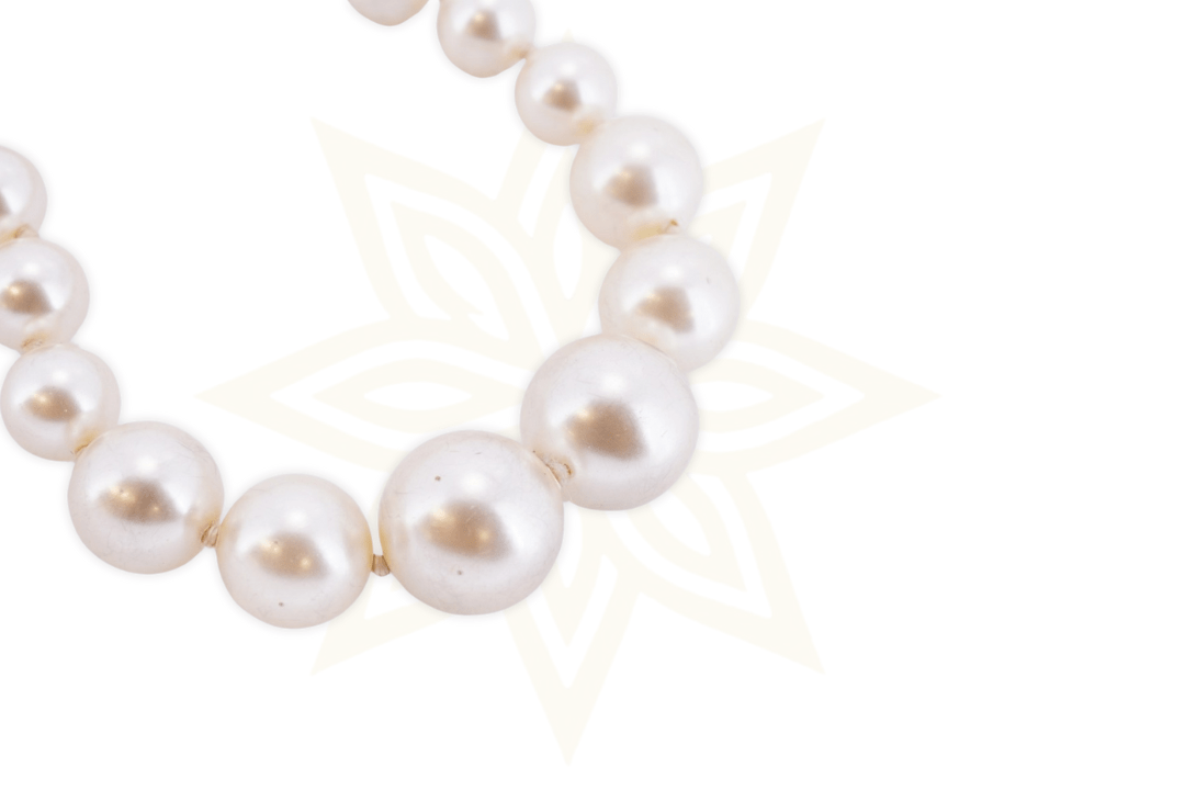 Chanel Bracciale Vintage in Perle con Logo CC in Cristalli - Etoilux