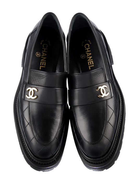 Chanel Mocassini in Pelle di Vitello Nera – Collezione Pre - Fall 2023 - Etoilux