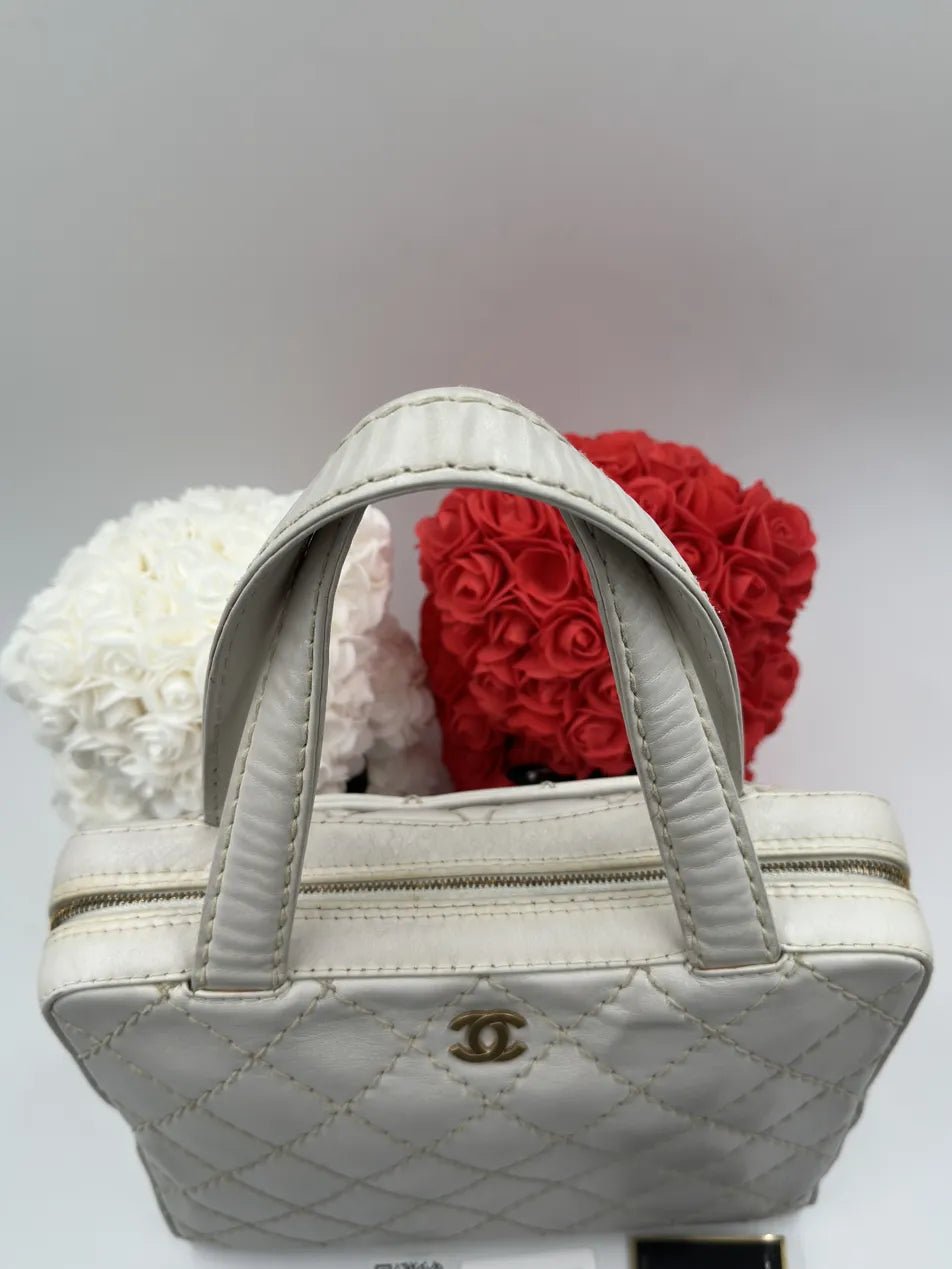 Chanel Wild Stitch Tote Pelle Agnello Off - White — Serie 6 - Etoilux