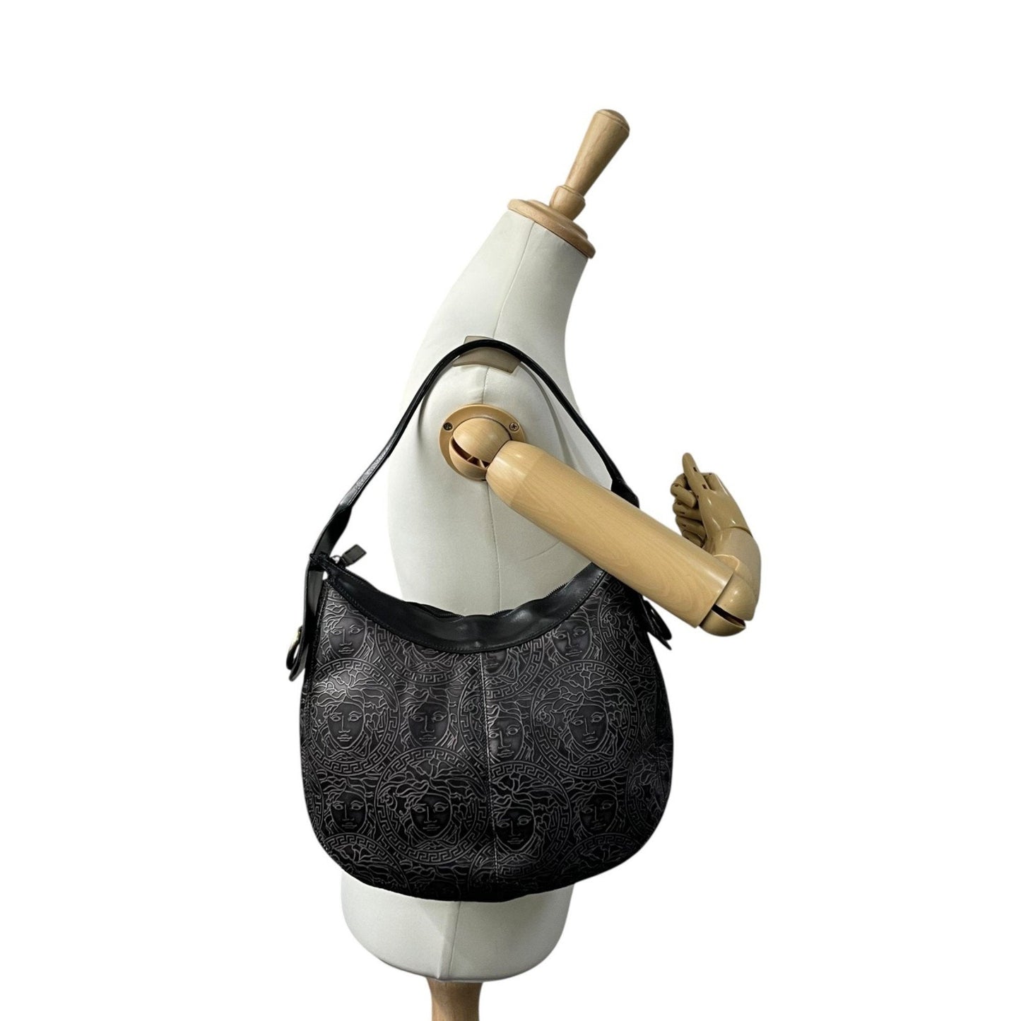 Versace Medusa – Hobo bag in pelle nera incisa - Etoilux